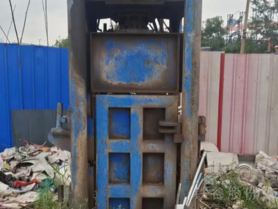 150噸打包機(jī)，降價(jià)出售圖2