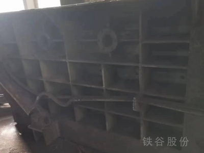 華宏250，料箱2/1.75米，包塊350。成色精品。圖5
