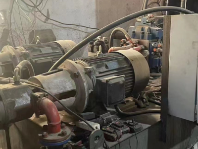 江陰315立式打包機料箱尺寸2200*1100現(xiàn)貨轉讓圖2