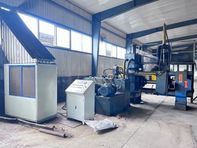 打包出售八成新630壓餅機(jī)、撕碎機(jī)、空調(diào)壓縮機(jī)圖6
