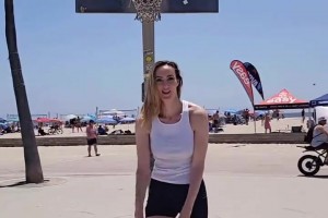 2米06的女籃大高個，誰看了不迷糊？