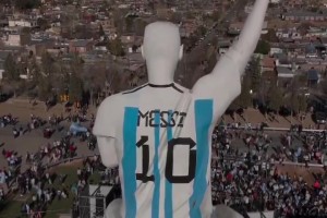 高達26米！世界上最高的梅西雕像在阿根廷揭幕，超過之前印度那座